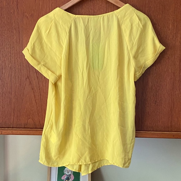 H&M yellow/chartreuse color breathy light shirt - Picture 2 of 7